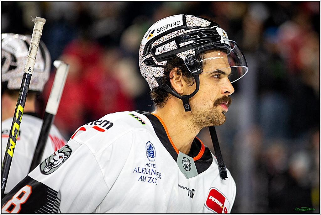 PENNY DEL; Koelner Haie- Loewen Frankfurt; Koeln, 01.12.2022